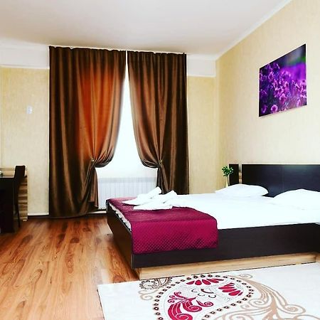 Alatau Hotel Астана Екстер'єр фото